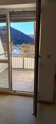 Attraktive 2-Zimmer Wohnung mit Balkon im 3. OG in Bad Urach