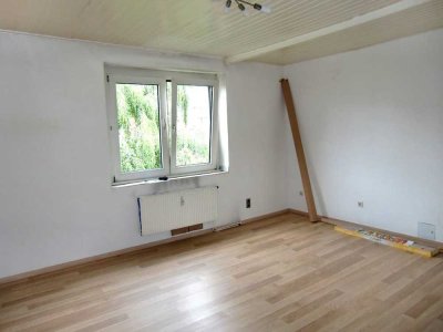 KAPITALANLAGE VERMIETETE RUHIGE 3-ZIMMER-WOHNUNG IN DERENDORF 2.OG OHNE AUFZUG GEPFLEGT