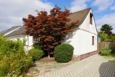 Doppelhaushälfte mit Erweiterungspotential und großem Grundstück