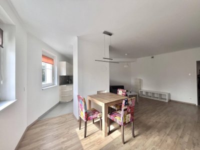Traumhafte 2-Zi Wohnung in wunderbarer Lage