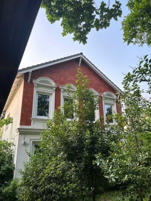 3 Zimmer-Wohnung mit Altbauflair in Hamburg-Stellingen