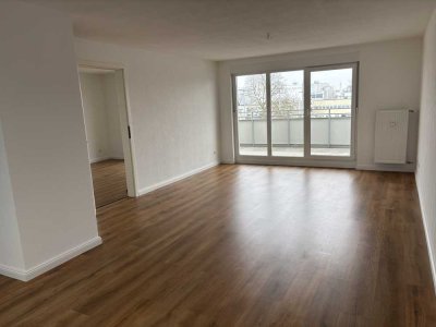 Erstbezug nach Sanierung: stilvolle 2,5-Zimmer-Wohnung mit Balkon in Neu-Ulm