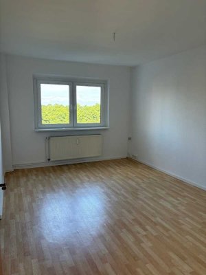 3- Zimmer Wohnung in Dierkow ab sofort