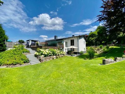Exklusives Einfamilienhaus mit moderner Technik und Wellnessbereich in Cappel