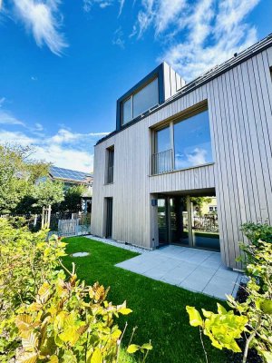 Exklusive Doppelhaushälfte - ERSTBEZUG