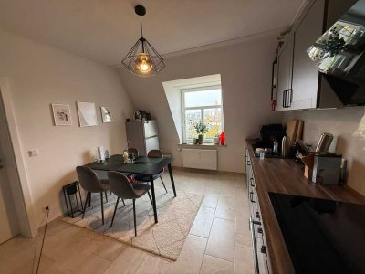 3-Zimmer Wohnung-DG in Striesen , Denkmal energetisch saniert