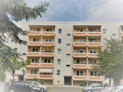 Gemütliche 1-Raumwohnung mit Balkon, im Hochparterre.