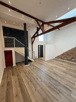 Ab 01.08.25 Schönes Loft im Denkmalschutz