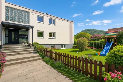 Exklusive 2,5-Zimmer-EG-Wohnung mit Balkon in Bad