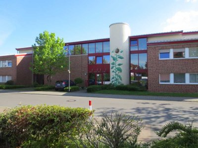 Barrierefreie SENIORENWOHNUNG, renoviert! Nur Bewerber Ü60 mit WBS