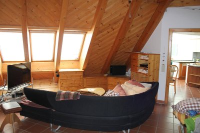 4-Zimmer Dachgeschosswohnung, möbliert im Zentrum von Kufstein am Stadtpark mit Dachterrasse