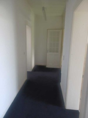 Schöne, große und ruhige Wohnung