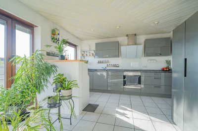 Wohnen mit Weitblick – Großzügiges Penthouse in zentraler Lage von Knittlingen