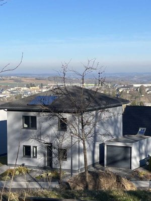 Neuwertiges  Einfamilenhaus im Schlossblick