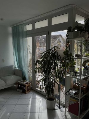Helle 2-Zimmer Wohnung + großer Balkon