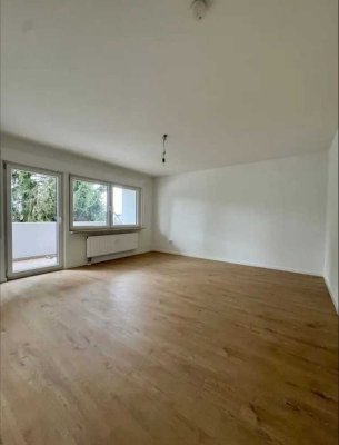 Stilvolle, modernisierte 2-Zimmer-Wohnung mit gehobener Innenausstattung mit Balkon in Ampfing