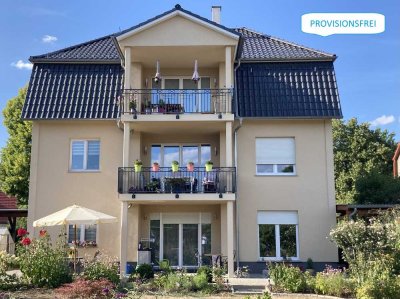 Neuwertiges 3-Fam.-Haus auf großem Grundst. / freie 3,5 Zi. EG Whg. mit Terasse & Garten
