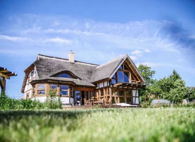 Einfamilienhaus mit Einnahmen und Sauna sucht neue Familie