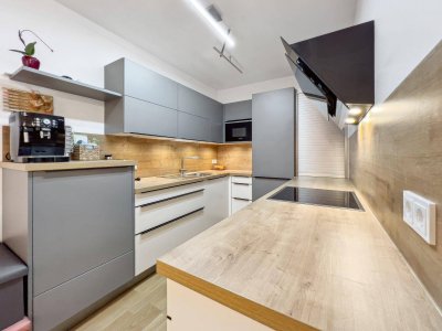 NEUWERTIGE 2-ZIMMER-WOHNUNG MIT BALKON UND STELLPLÄTZEN IN HALLEIN