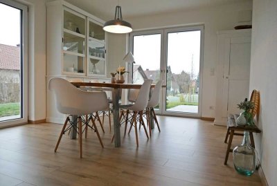 Wunderschöne,hochwertig ausgestattete Erdgeschosswohnung (Fertigstellung 2018) mit Garten