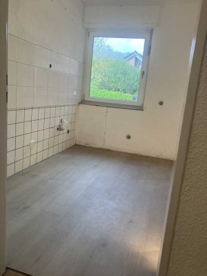 Modernisierte EG-Wohnung mit drei Zimmern sowie Balkon und EBK in Senden