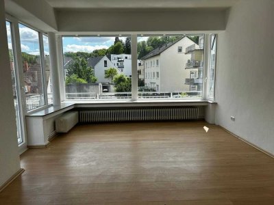 Teilsanierte 2-Zimmer Wohnung zu vermieten