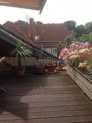 Exklusive und teilmöblierte 4-Raum-Dachgeschoss-Maisonette-Wohnung