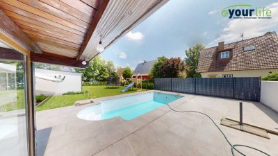 Großzügiges Einfamilienhaus mit  Einliegerwohnung, Wintergarten & Pool –  ruhige Lage