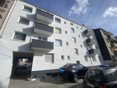 Schöne zwei Zimmer Wohnung in Dortmund mit einer Wohnküche und einem Balkon/WG geeignet/ Innenstadt