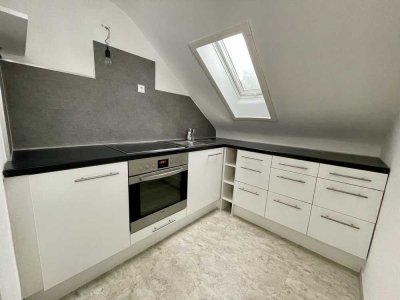 Stilvolle, sanierte 3-Raum-Dachgeschosswohnung in Dornstadt