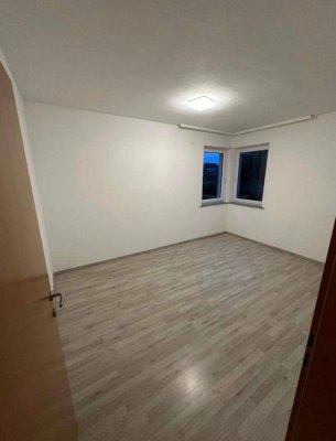 Moderne 3-Zimmer Erdgeschosswohnung mit Terrasse