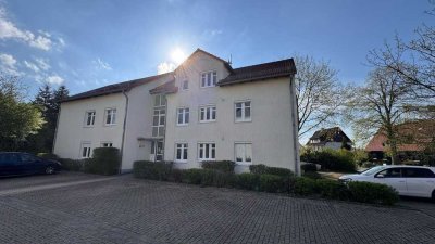 Bezugsfertige, frisch renovierte 4-Zimmer-Erdgeschosswohnung - WG-geeignetignet