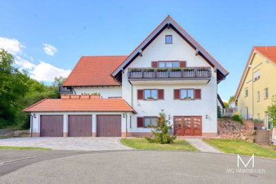 MG - Herrschaftliches Anwesen mit 3 Garagen, Garten und Weitblick