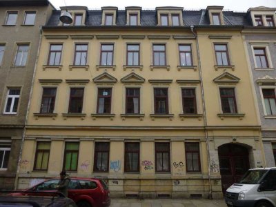 RESERVIERT: Lage, Lage, Lage! Helle, ruhige Altbau-Whg mit Balkon, 2 Zi, im Szeneviertel Neustadt