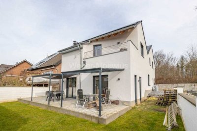 KfW 55, Photovoltaikanlage + Speicher, Wallbox, Gewährleistung bis 2028