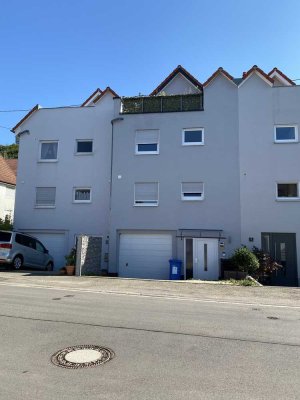 Familien aufgepasst!! großes Reihenmittelhaus in Höhenlage von Baden-Baden