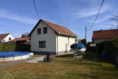 Wohlfühlen zu jeder Jahreszeit – Klimatisiertes Einfamilienhaus mit Garten