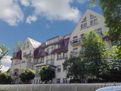 Sonnige 2-Zimmer-Wohnung mit Lift im 3.OG am Loschwitzer Elbhang