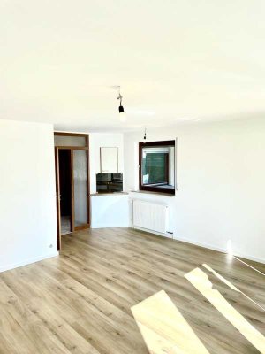 2-Zimmer Erdgeschosswohnung mit Terrasse mit zus. Hobbyraum im UG in Pliezhausen, Barrierefrei