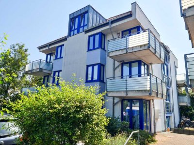 Helle Zimmer, 2 Balkone, Stellplatz - top Energiewert!