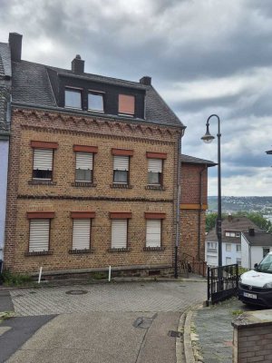 Einzigartiges Wohnhaus mit Panoramablick über Koblenz – Gestaltungsfreiraum mit Potenzial