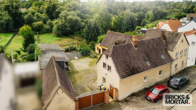 Wohnen im Drei-Seitenhof: Einfamilienhaus mit 150 m² und familiengerechtem Grundriss