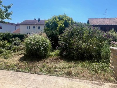 renovierungsbedürftiges Haus auf großem Grundstück//provisionsfrei
