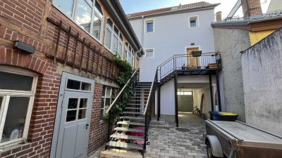 Kernsaniertes MFH mit 284m² Wohnfläche in Bürgel (3 WE, Dachterrasse, Wärmepumpe)