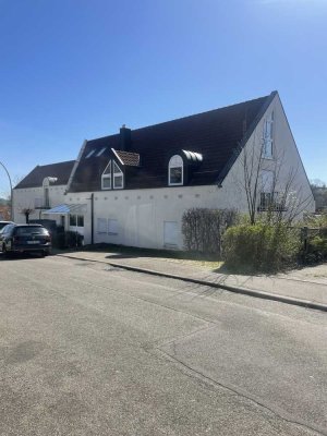 Charmante 2,5 Zimmer Maisonettewohnung in Ebersbach zu vermieten!