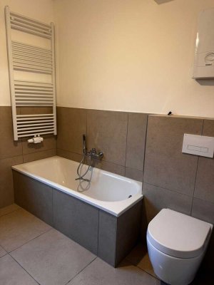 Erstbezug nach Sanierung: 3-Zi.-Wohnung mit Balkon in Troisdorf