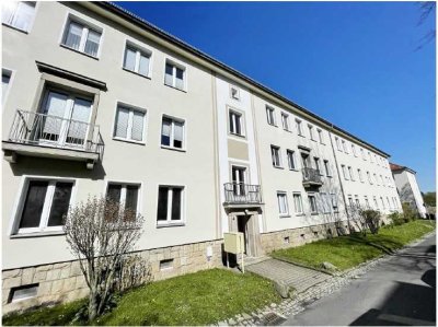Freundliche und modernisierte 3-Raum-Wohnung mit gehobener Innenausstattung in Pirna