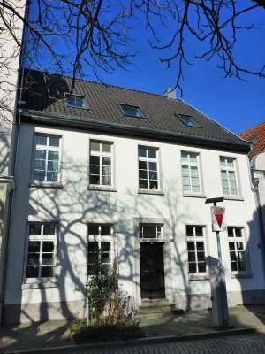 Kleine feine Altbauperle!
Ideal für den Single oder Berufspendler