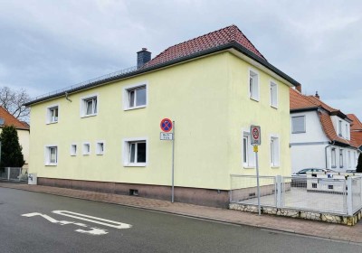 Perfekte Kombination: Wohnen und Vermieten in einem Zwei-Familienhaus