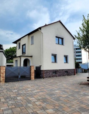 Kapitalanlage und Selbstnutzung in Einem - fantastisches Grundstück mit 2 Häusern  in Götzenhain!
